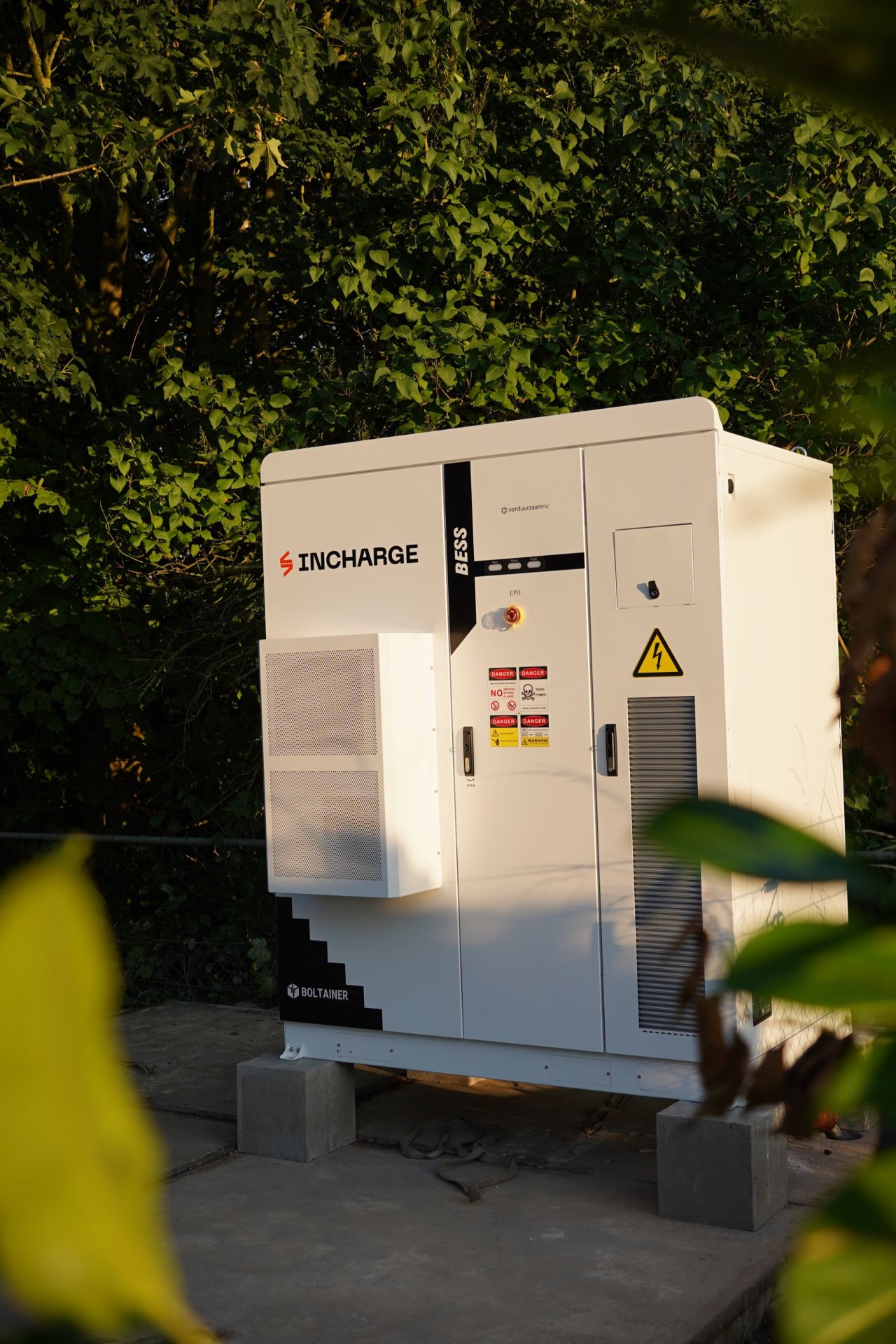 INCHARGE BESS batterijcontainer voor zakelijke energieopslag
